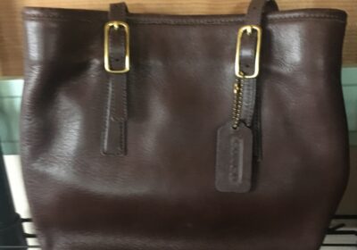 Like new Brown Leather Coach Purse